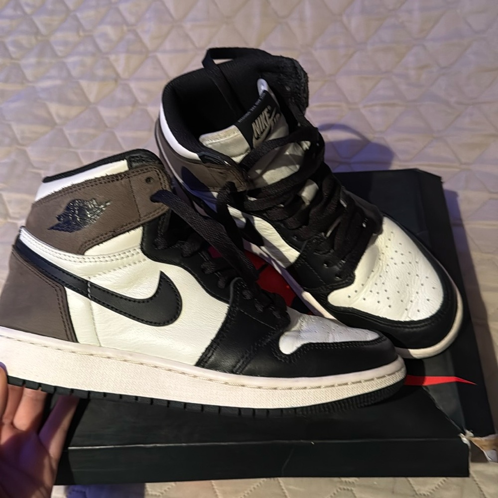 Jordan Mocha 1s High OG size 5Y